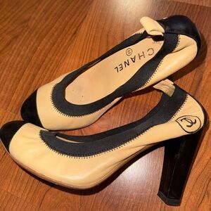Vintage Chanel Pumps